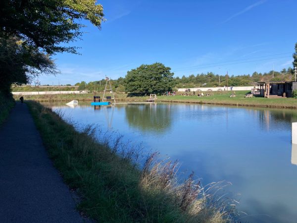 Picture of the wake park lake